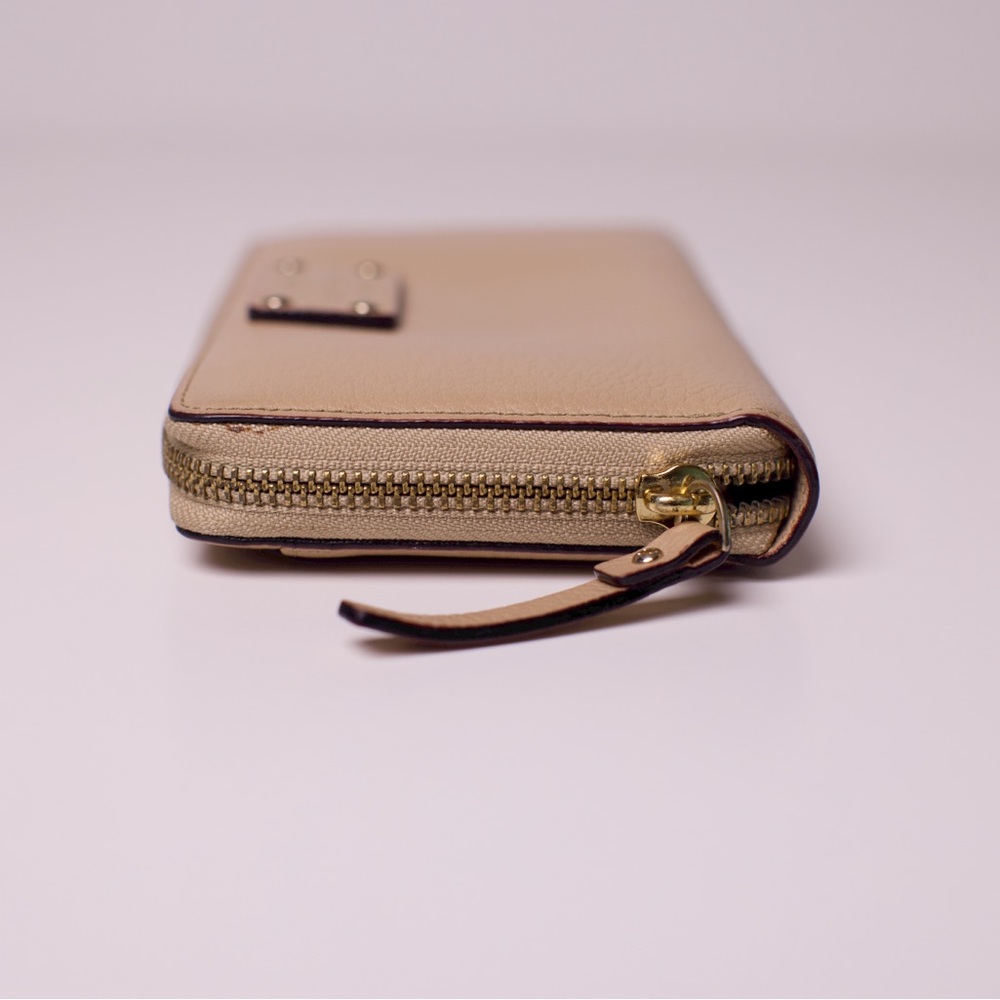 Kate Spade Wallet - Picture 15 of 16
